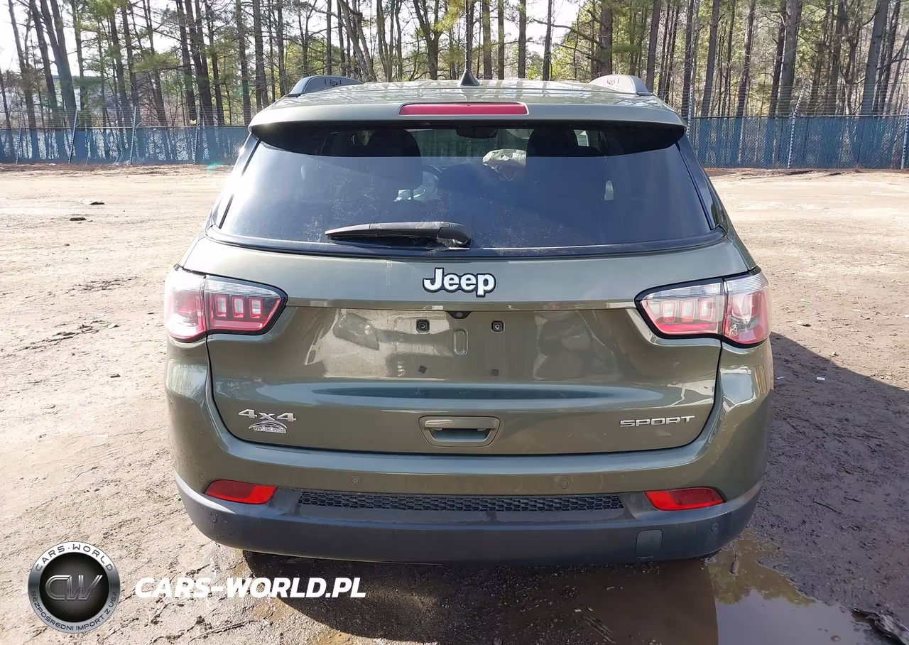 2018 Jeep Compass Sport 4X4 VIN:3C4NJDAB4JT127039 - 16