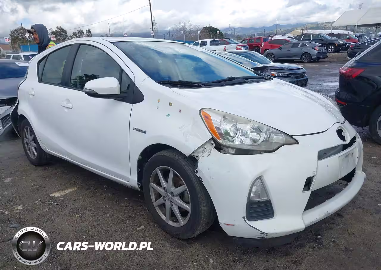 2013 Toyota Prius C Three