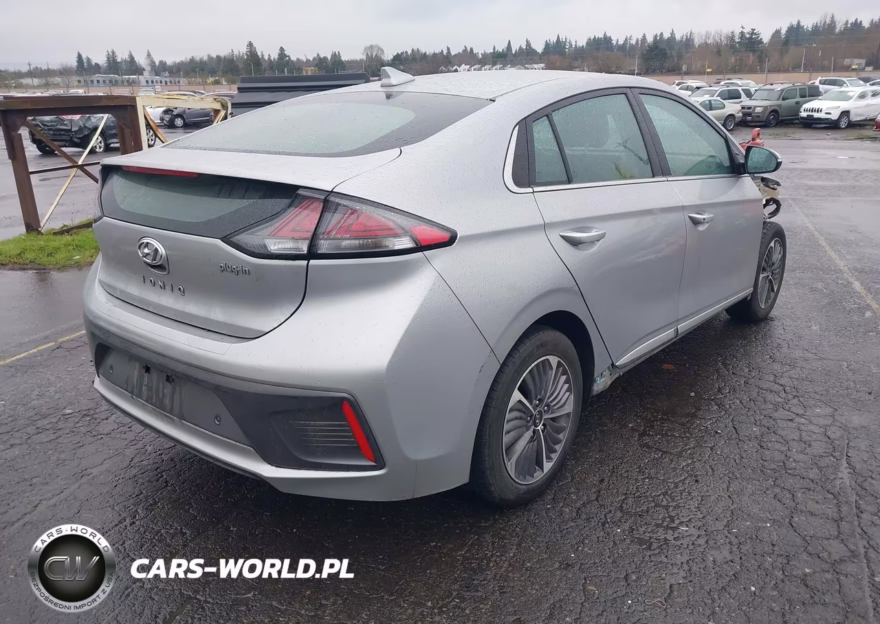 2021 Hyundai Ioniq Plug-In Hybrid Limited VIN:KMHCX5LD6MU250096 - 4