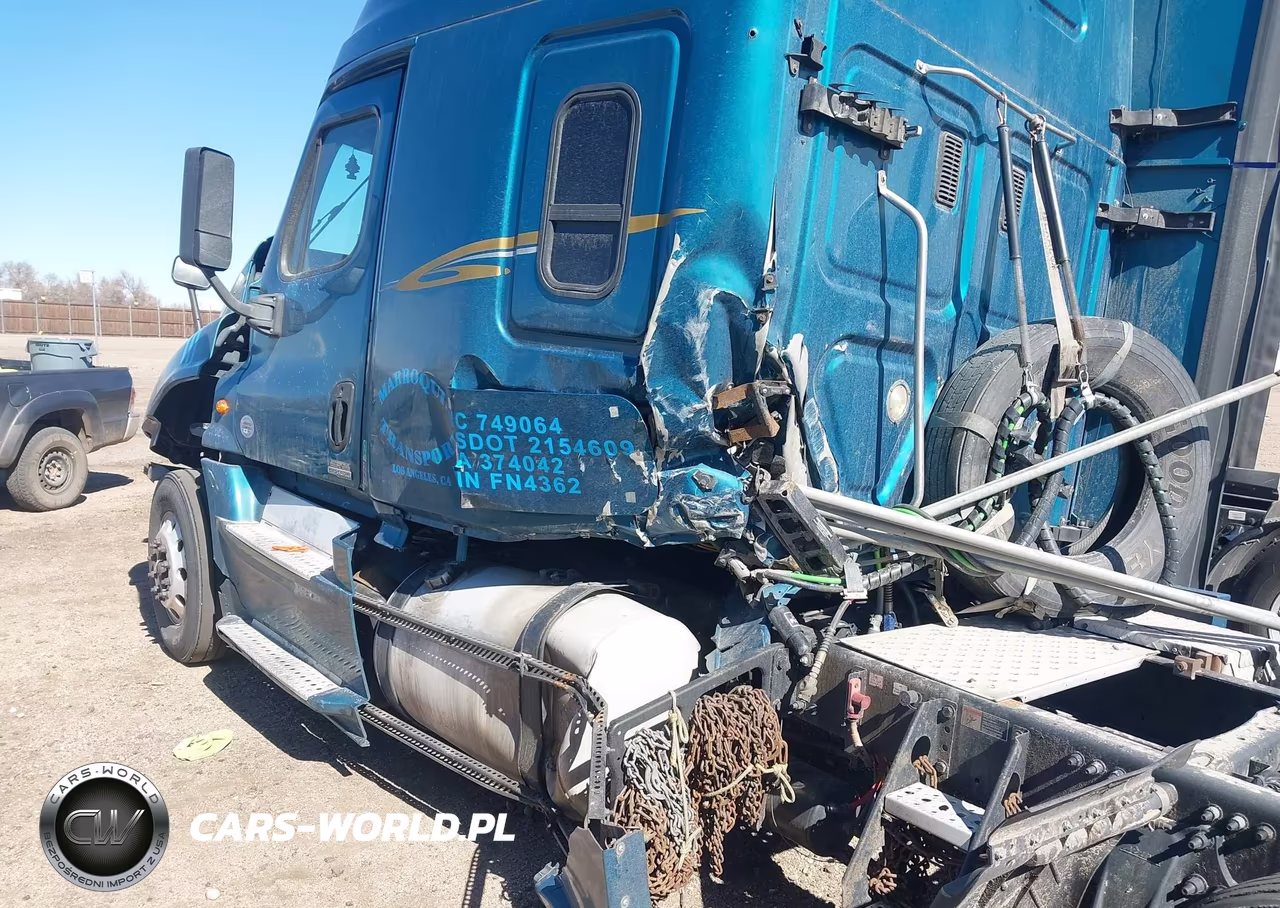 2016 Freightliner Cascadia 125 VIN:3AKJGLD57GSFN4362 - 11