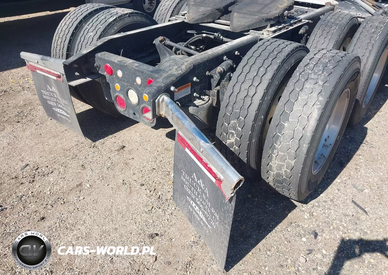 2016 Freightliner Cascadia 125 VIN:3AKJGLD57GSFN4362 - 15