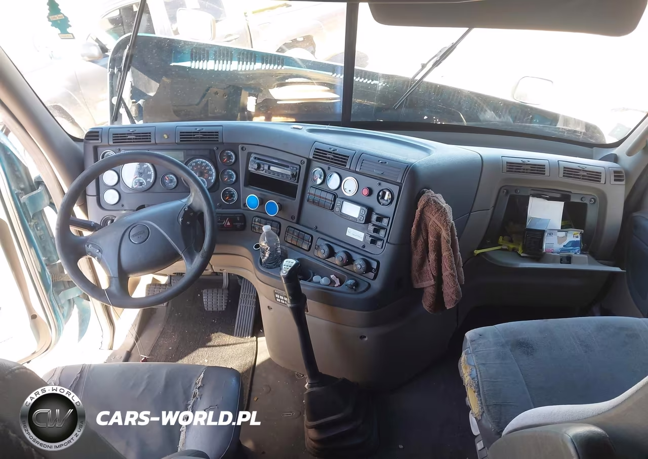 2016 Freightliner Cascadia 125 VIN:3AKJGLD57GSFN4362 - 6