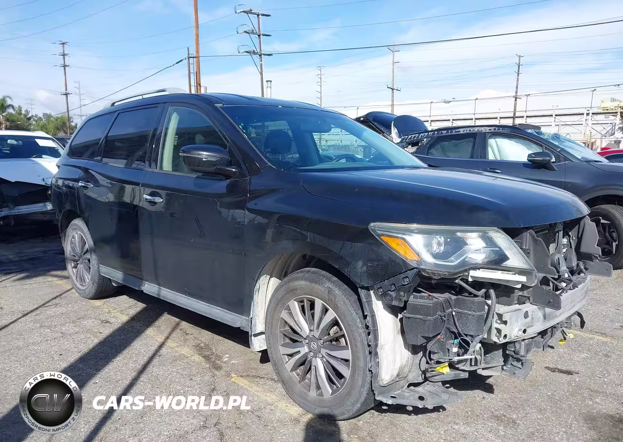 2018 Nissan Pathfinder Sv