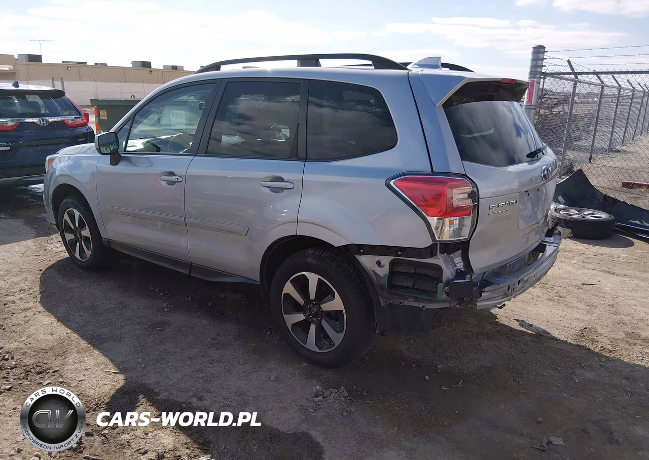 2018 Subaru Forester 2.5I Premium VIN:JF2SJAGC7JH540350 - 3