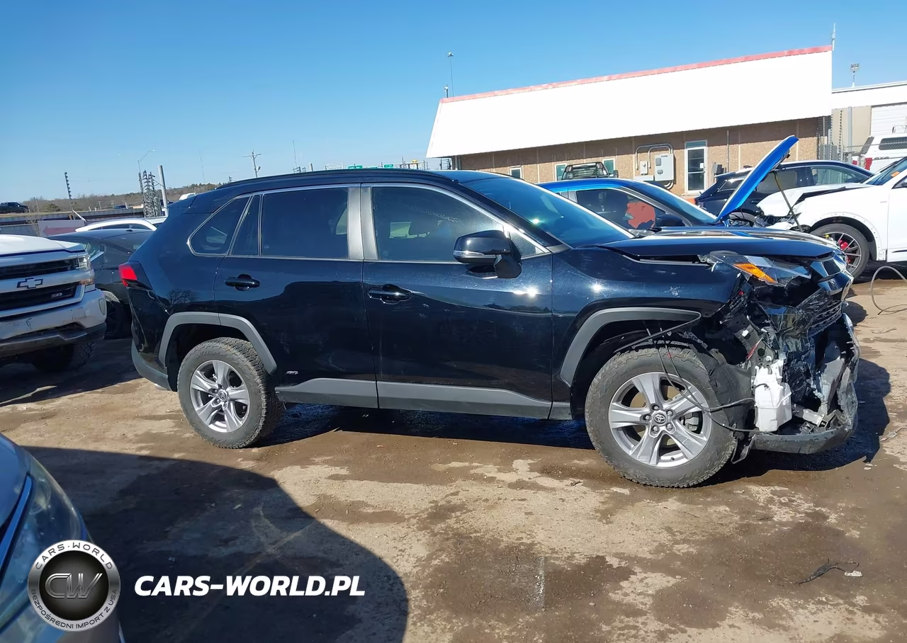 2023 Toyota Rav4 Hybrid Xle VIN:4T3RWRFVXPU083116 - 13