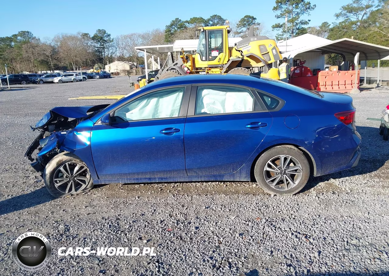2024 Kia Forte Lxs VIN:3KPF24AD7RE804118 - 14