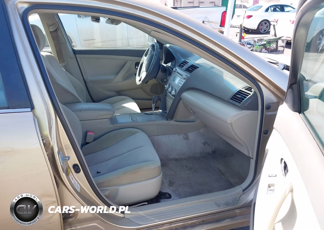 2010 Toyota Camry Le VIN:4T1BF3EK5AU102192 - 5