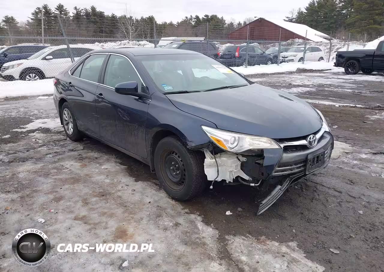 2016 Toyota Camry Le