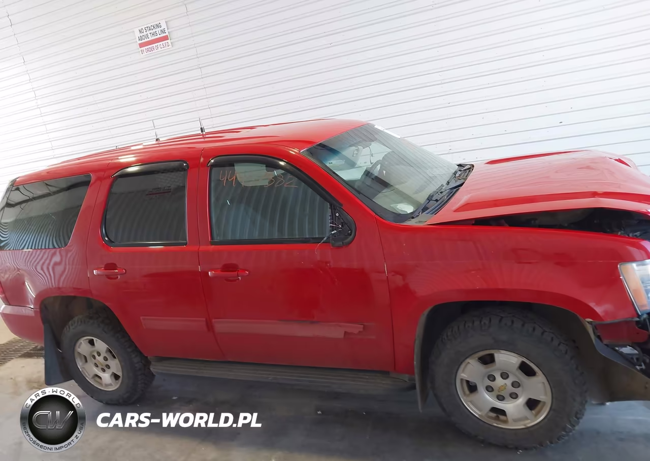 2011 Chevrolet Tahoe Special VIN:1GNSK2E04BR320564 - 13