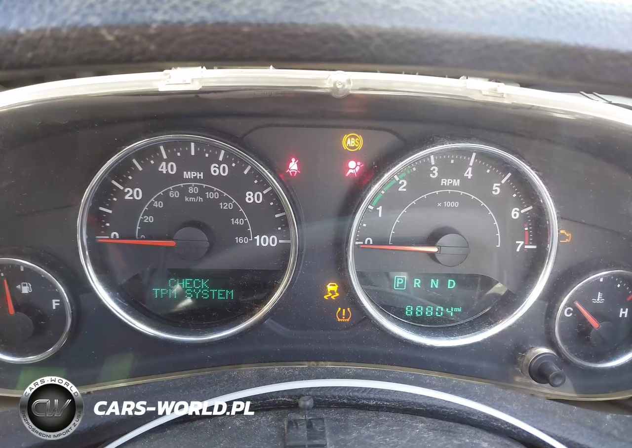 2014 Jeep Wrangler Unlimited Sport VIN:1C4BJWDG2EL305179 - 7