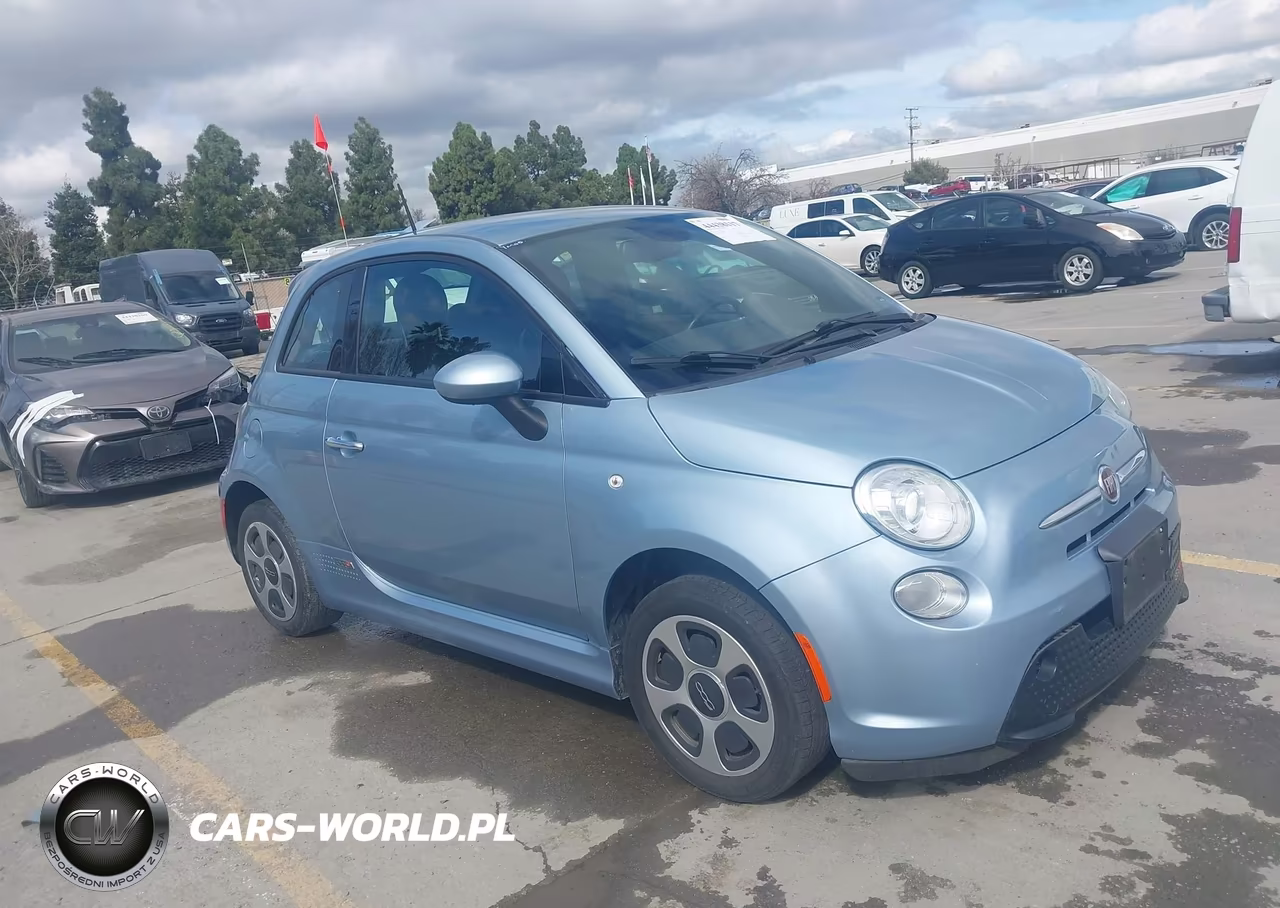 2015 Fiat 500E Battery Electric VIN:3C3CFFGE0FT503074 - 1