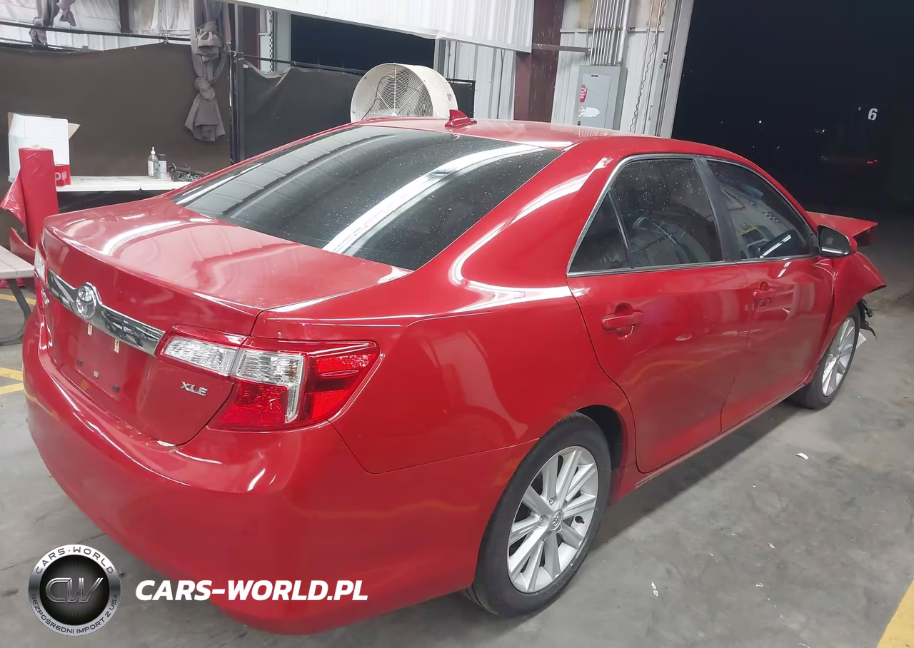 2013 Toyota Camry Xle V6 VIN:4T1BK1FK4DU528734 - 4