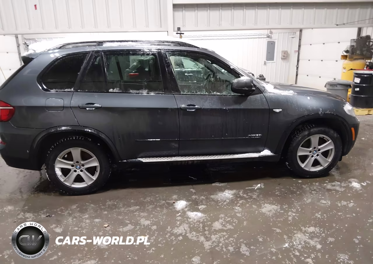 2011 BMW X5 xDrive50I VIN:5UXZV8C58BL419499 - 13