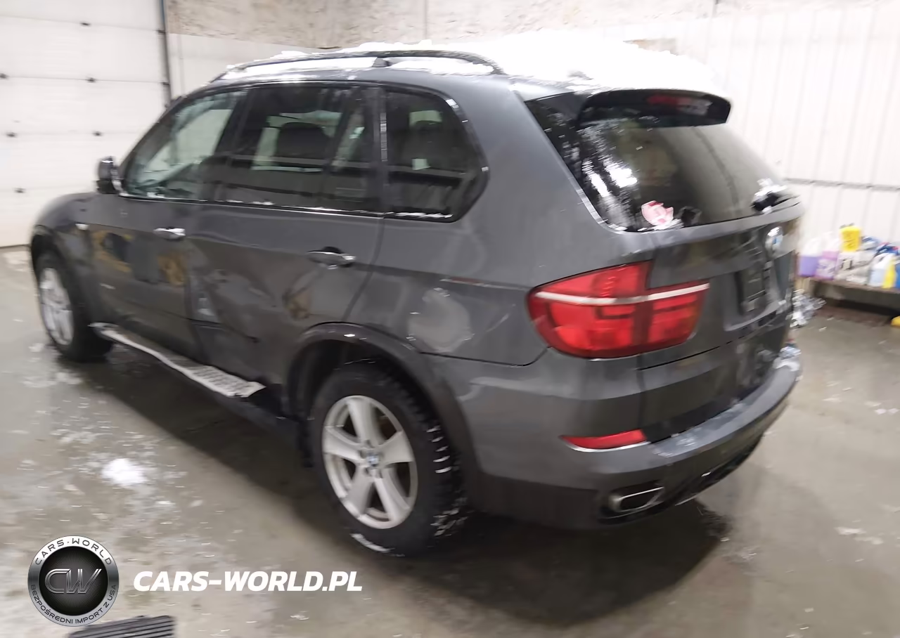 2011 BMW X5 xDrive50I VIN:5UXZV8C58BL419499 - 3