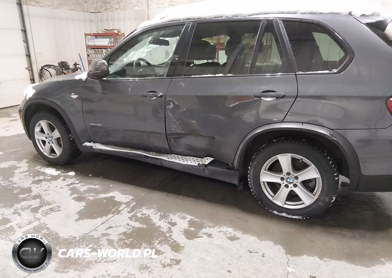 2011 BMW X5 xDrive50I VIN:5UXZV8C58BL419499 - 6