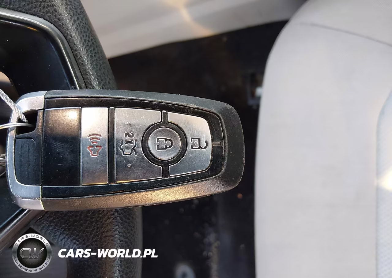 2018 Ford Fusion Hybrid Se VIN:3FA6P0LU5JR127919 - 11