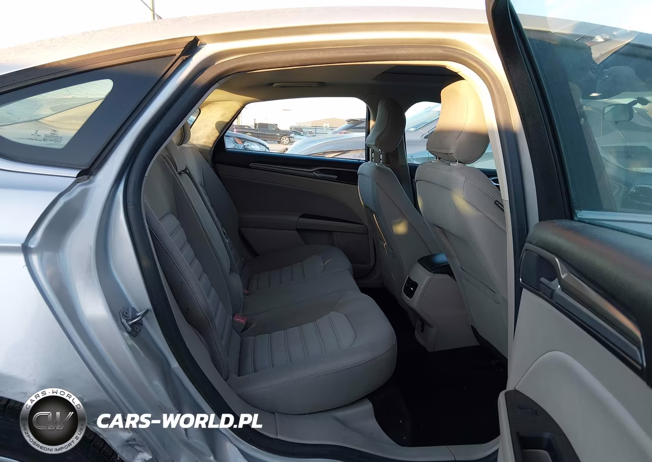 2018 Ford Fusion Hybrid Se VIN:3FA6P0LU5JR127919 - 8