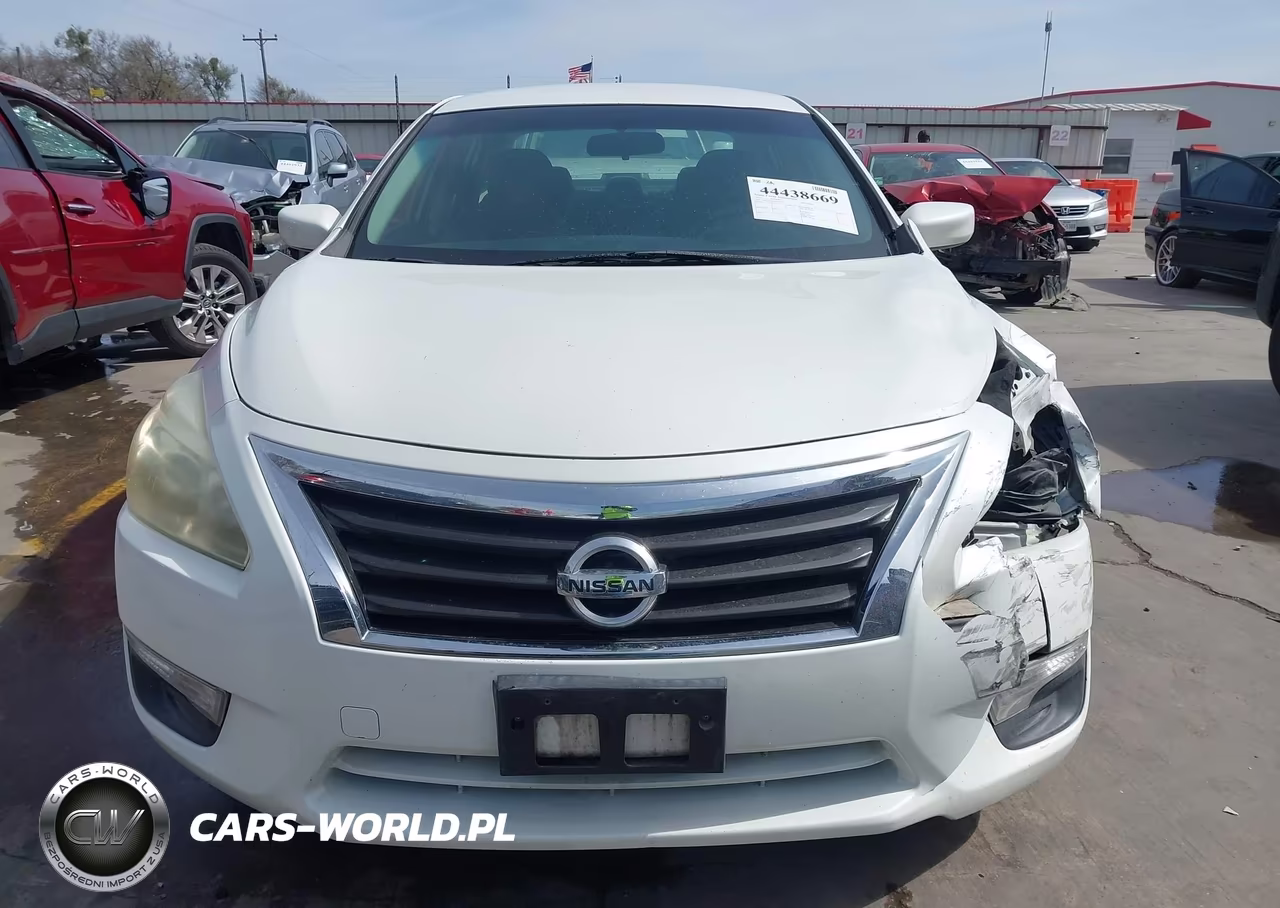 2015 Nissan Altima 2.5 S VIN:1N4AL3AP5FN378907 - 17