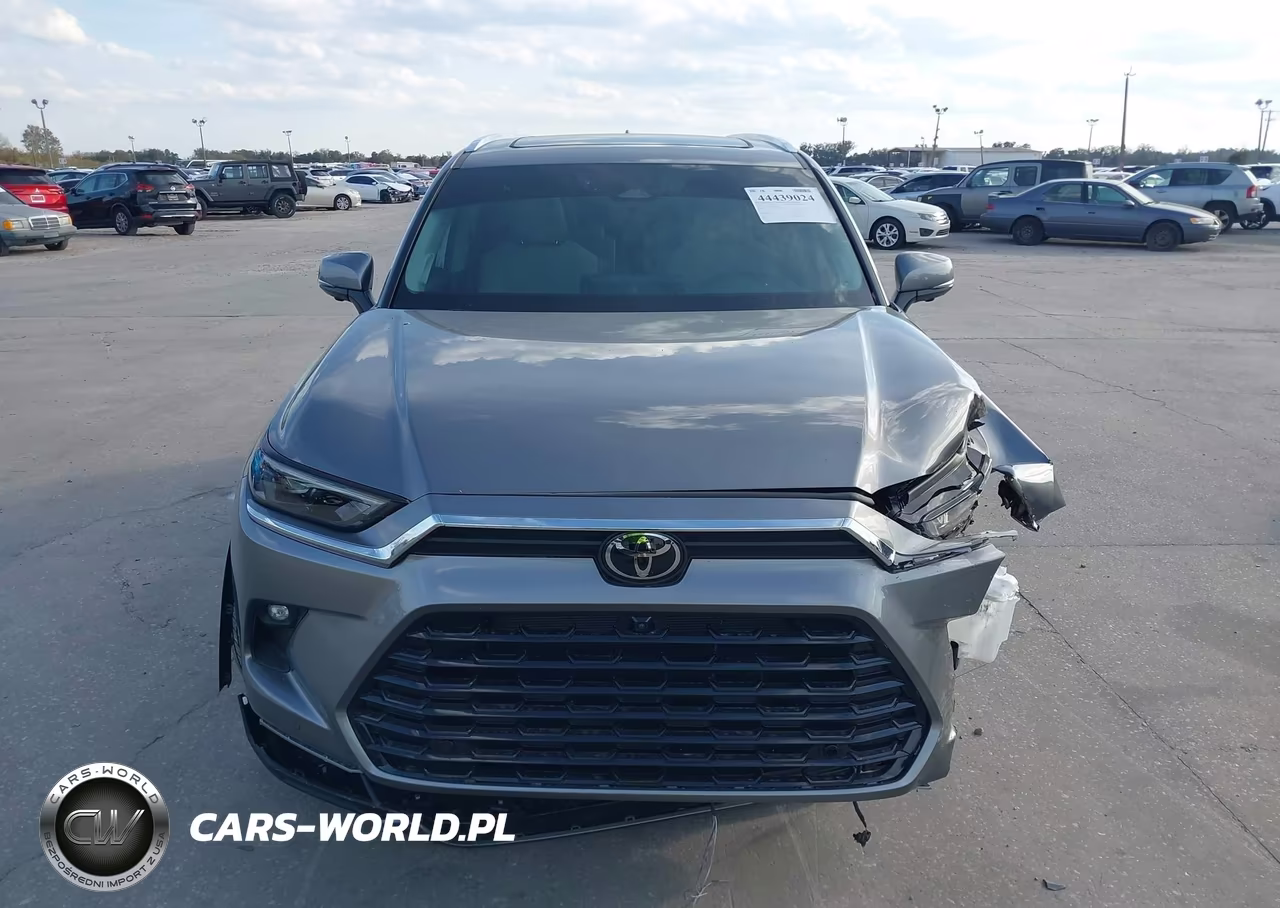 2026 Toyota Grand Highlander Limited VIN:5TDAAAA56TS038478 - 13