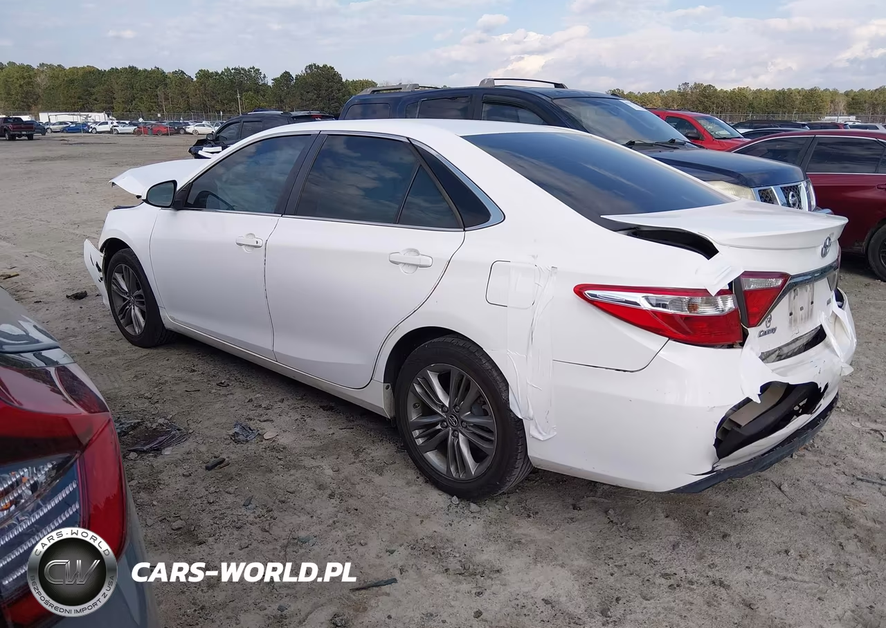 2017 Toyota Camry Se VIN:4T1BF1FK6HU700837 - 3