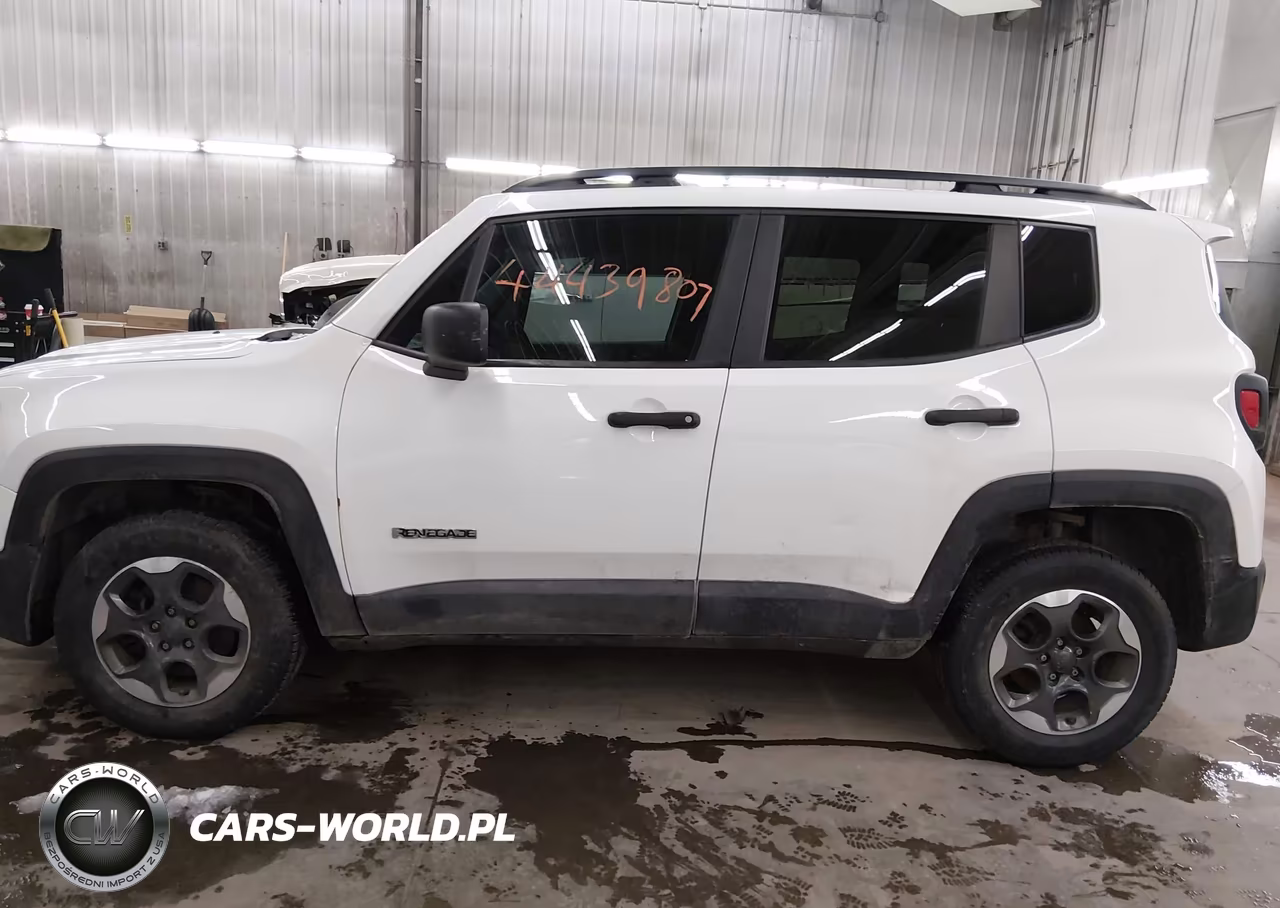 2018 Jeep Renegade Sport 4X4 VIN:ZACCJBAB2JPH69021 - 15