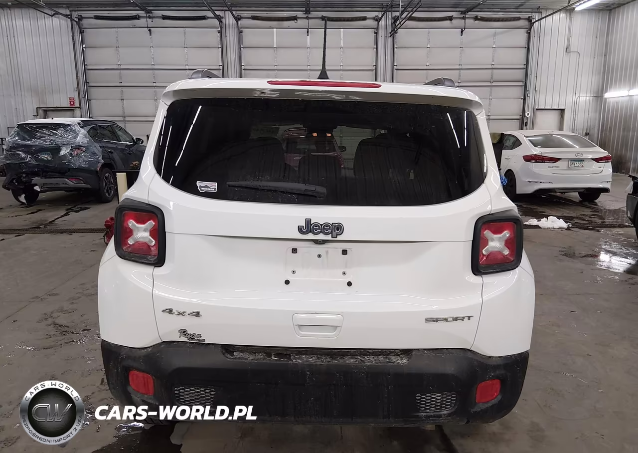 2018 Jeep Renegade Sport 4X4 VIN:ZACCJBAB2JPH69021 - 17