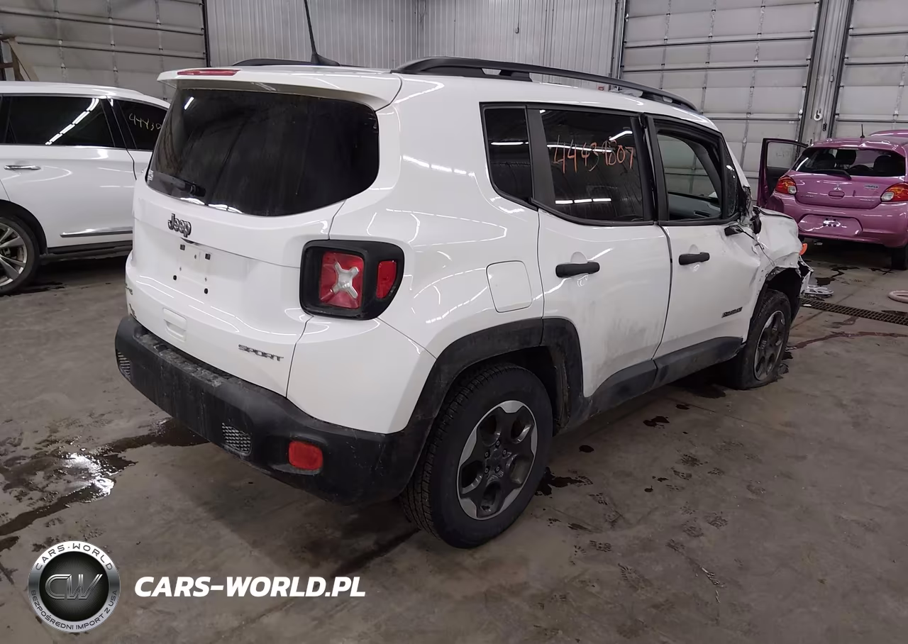 2018 Jeep Renegade Sport 4X4 VIN:ZACCJBAB2JPH69021 - 4