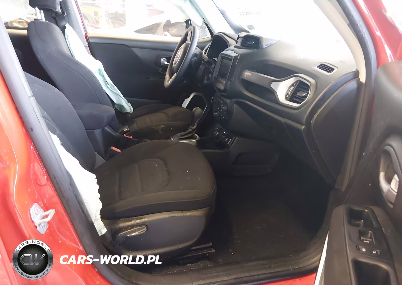 2021 Jeep Renegade Latitude 4X4 VIN:ZACNJDBB7MPN13607 - 5