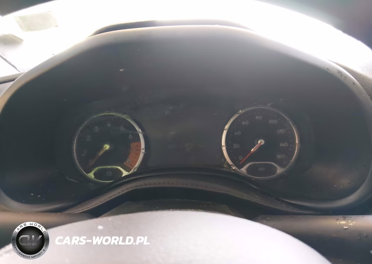 2021 Jeep Renegade Latitude 4X4 VIN:ZACNJDBB7MPN13607 - 7