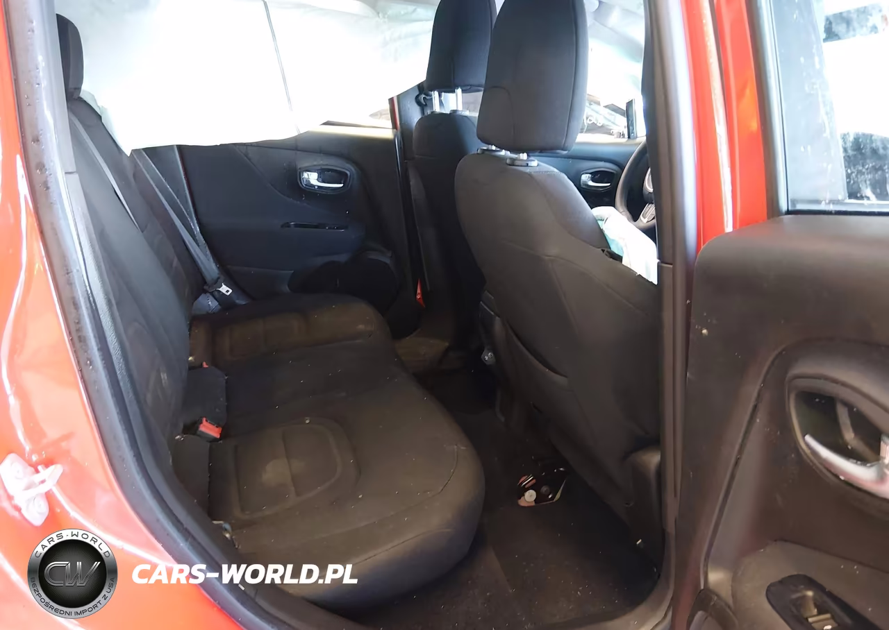 2021 Jeep Renegade Latitude 4X4 VIN:ZACNJDBB7MPN13607 - 8
