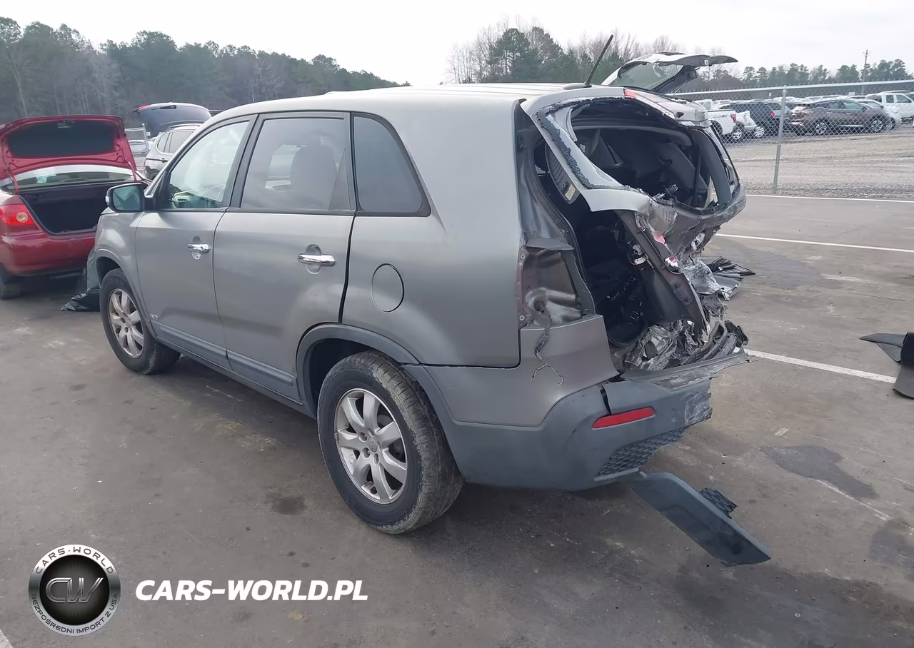 2013 Kia Sorento Lx VIN:5XYKTDA6XDG407852 - 3