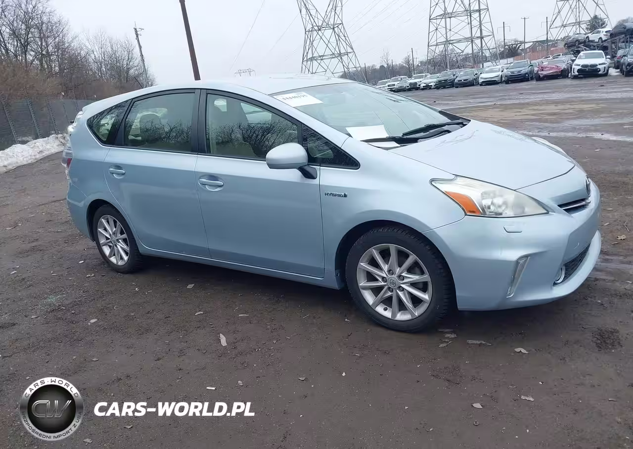 2014 Toyota Prius V Five