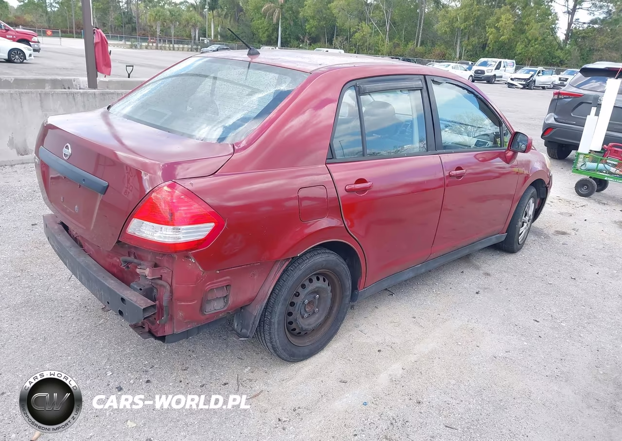 2010 Nissan Versa 1.8S VIN:3N1BC1AP5AL376993 - 4