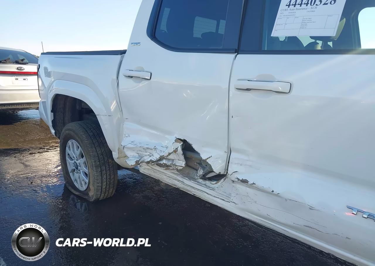 2025 Toyota Tacoma Sr5 VIN:3TMLB5JN4SM107633 - 17