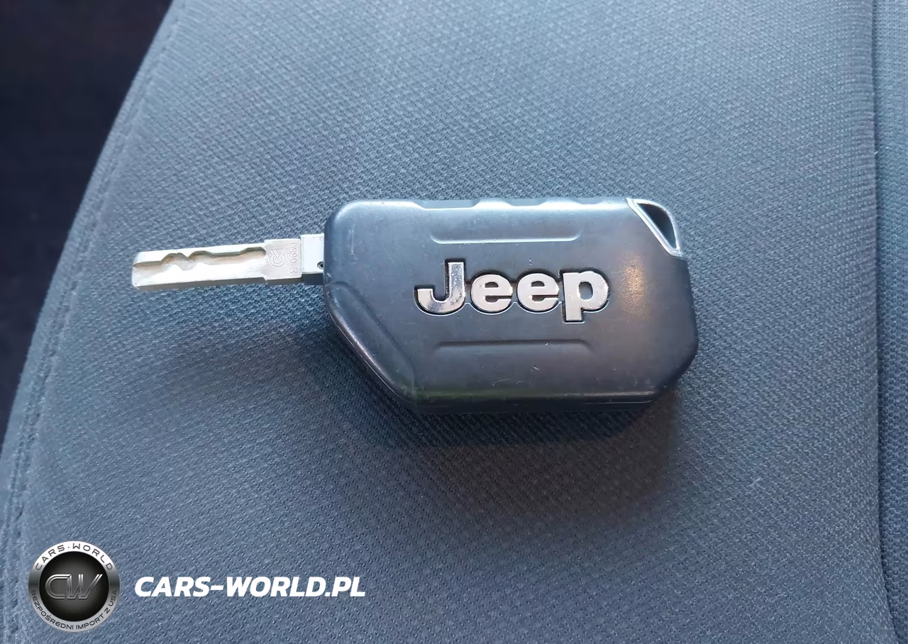 2020 Jeep Wrangler Unlimited Sport 4X4 VIN:1C4HJXDN9LW291064 - 11