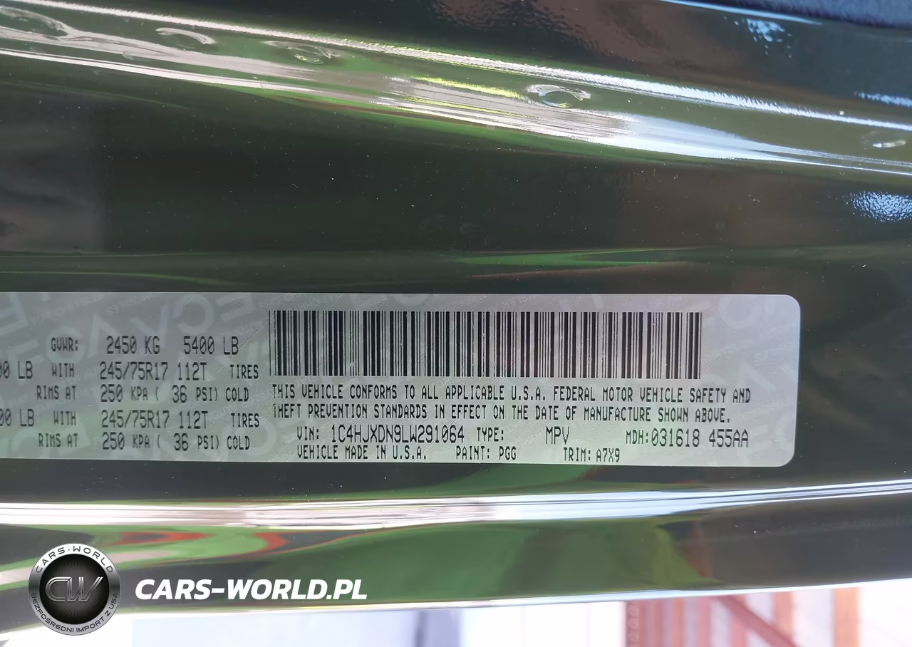 2020 Jeep Wrangler Unlimited Sport 4X4 VIN:1C4HJXDN9LW291064 - 9