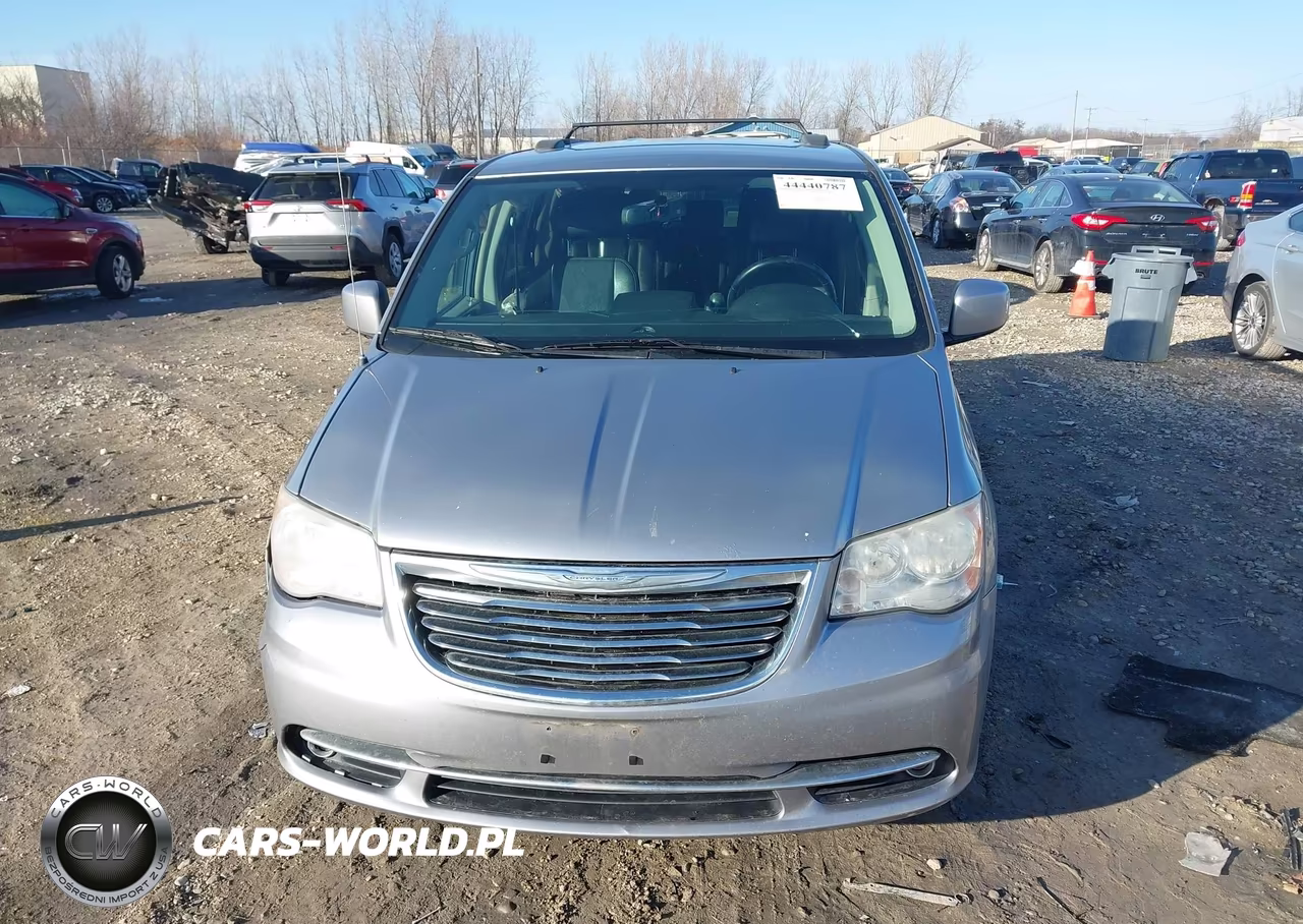 2014 Chrysler Town & Country Touring VIN:2C4RC1BG7ER133673 - 13