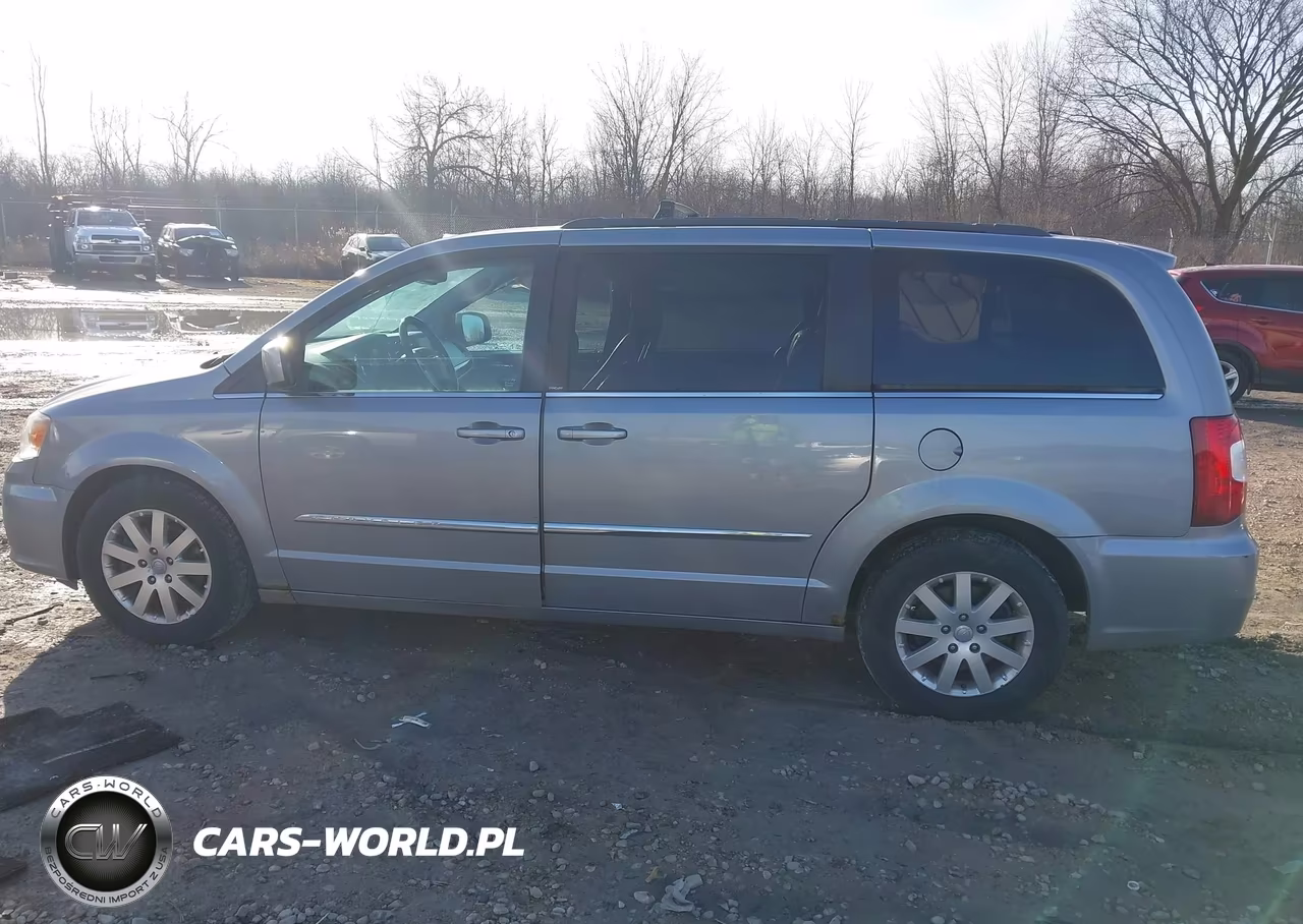 2014 Chrysler Town & Country Touring VIN:2C4RC1BG7ER133673 - 15