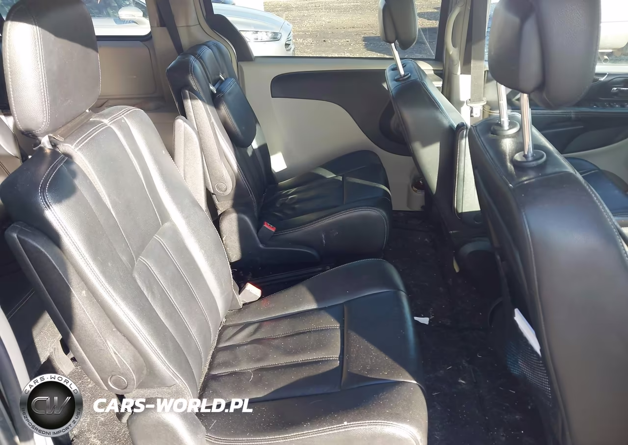 2014 Chrysler Town & Country Touring VIN:2C4RC1BG7ER133673 - 8