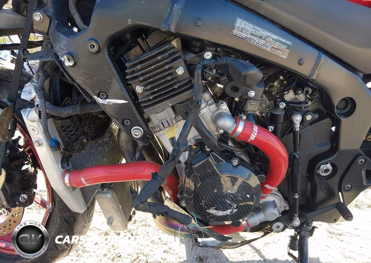 2025 Suzuki Gsx-R1000 VIN:JS1DM11B5S7100059 - 9