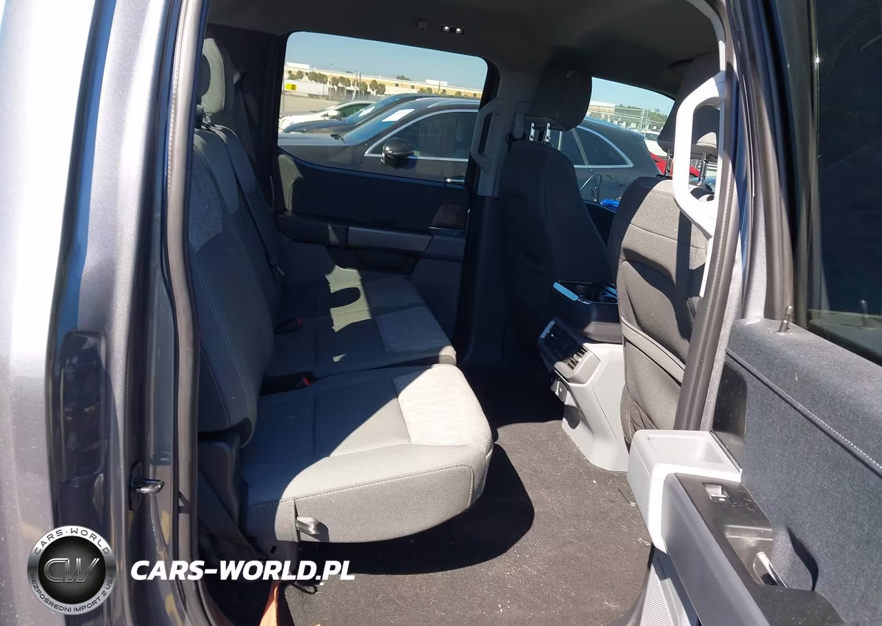 2023 Ford F-150 Lightning Xlt VIN:1FTVW1EL1PWG59788 - 8