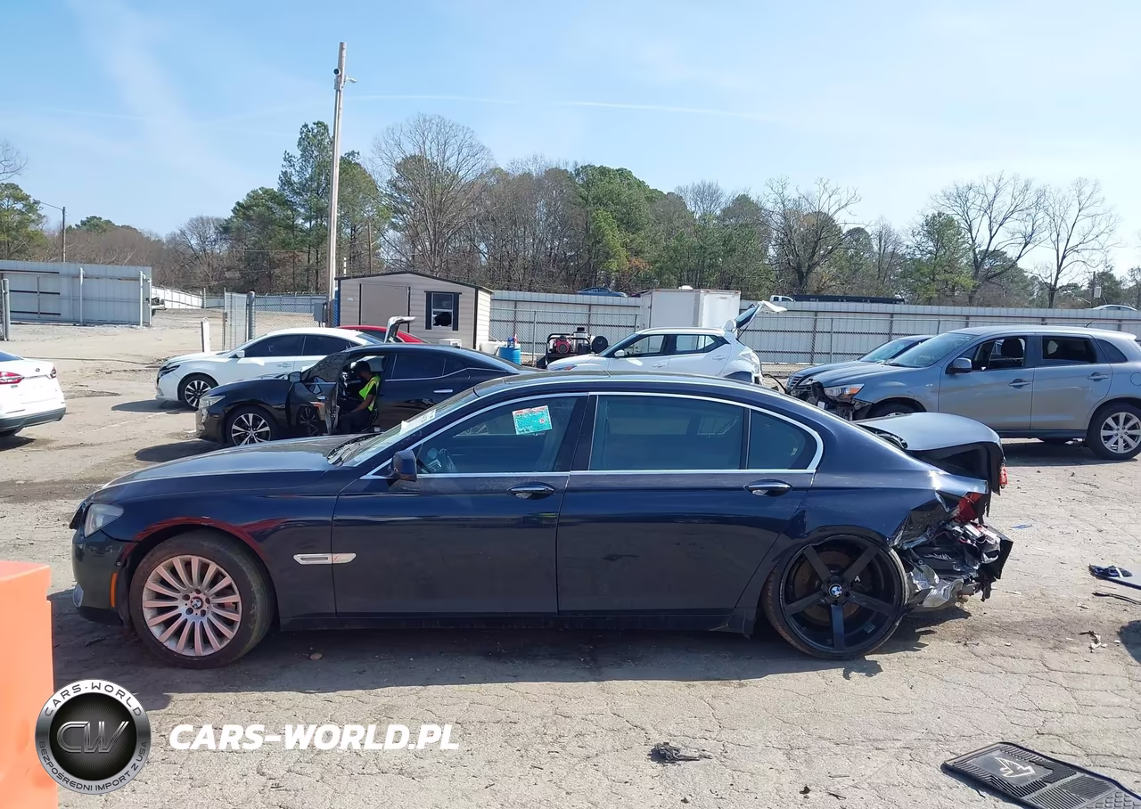 2009 BMW 750Li VIN:WBAKB83589CY60245 - 13