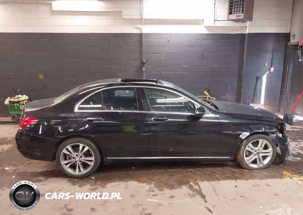 2017 Mercedes-Benz C 300 4Matic-Luxury 4Matic-Sport 4Matic VIN:55SWF4KB2HU191818 - 14