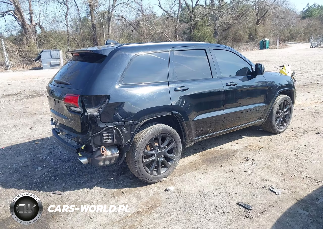2020 Jeep Grand Cherokee Altitude 4X2 VIN:1C4RJEAGXLC392775 - 4