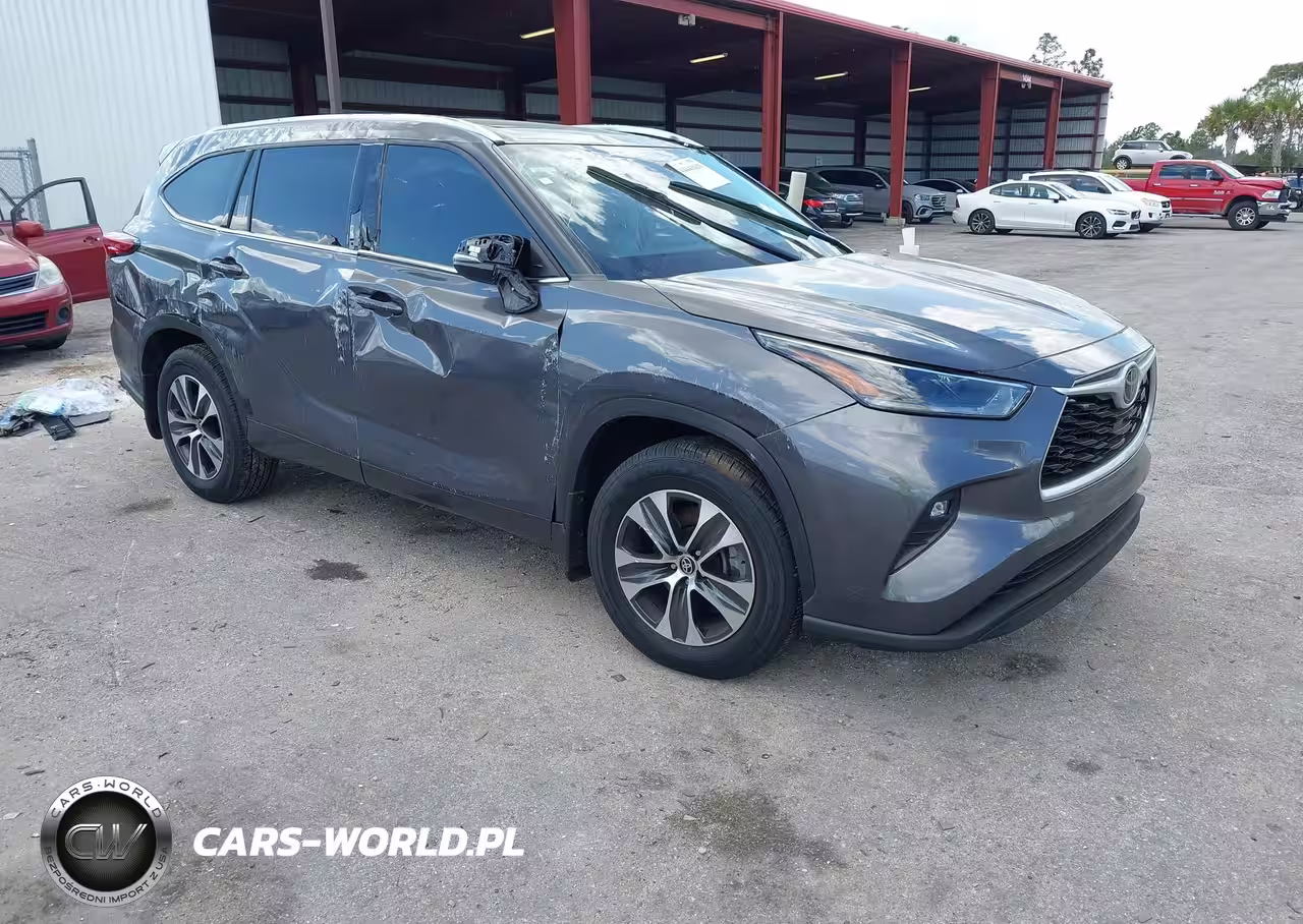 2021 Toyota Highlander Xle