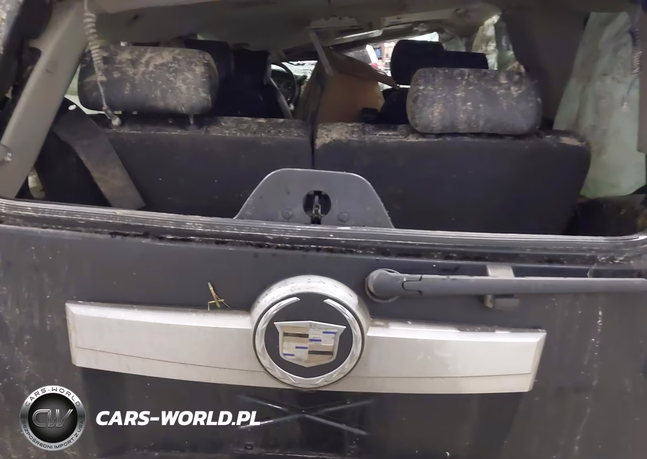 2010 Cadillac Escalade Luxury VIN:1GYUKBEF9AR148417 - 15