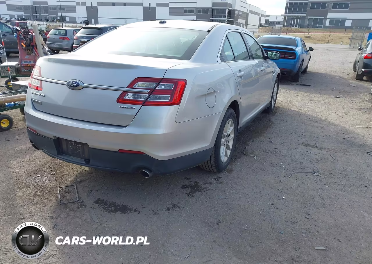 2015 Ford Taurus Se VIN:1FAHP2D85FG116715 - 4