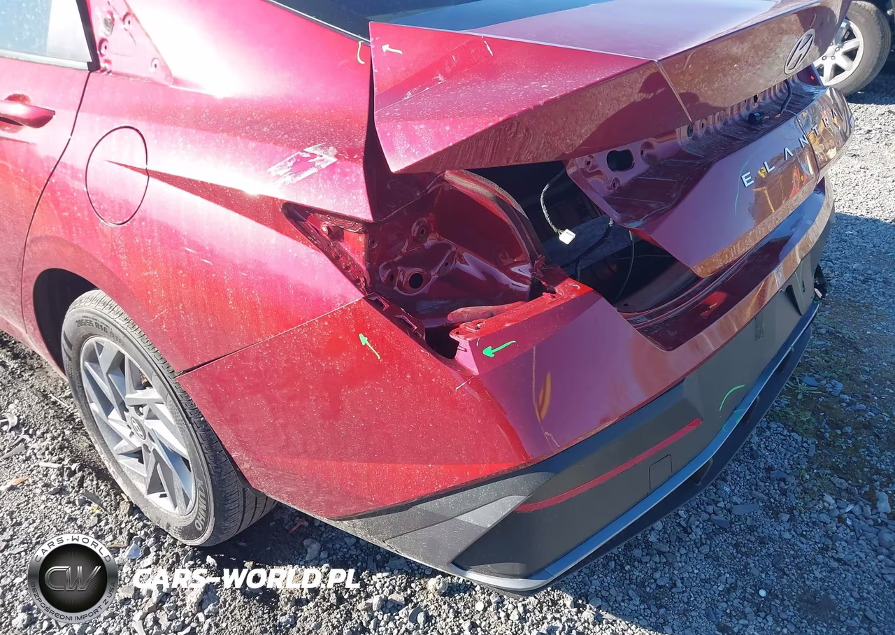 2025 Hyundai Elantra Blue-Sel Sport VIN:KMHLM4DJ0SU157868 - 17