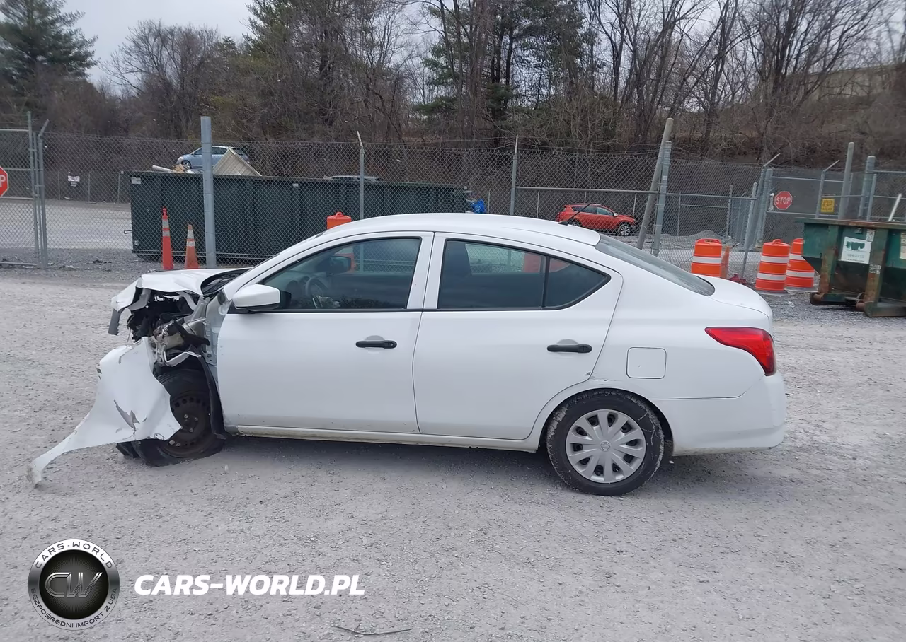 2016 Nissan Versa 1.6 S VIN:3N1CN7AP7GL881086 - 14