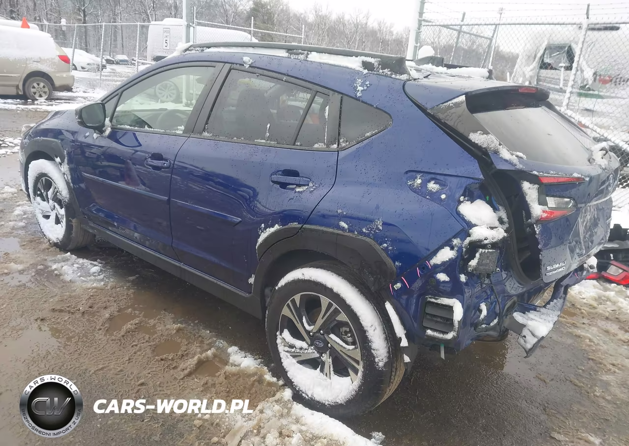 2024 Subaru Crosstrek Premium VIN:JF2GUADC0R8266258 - 3